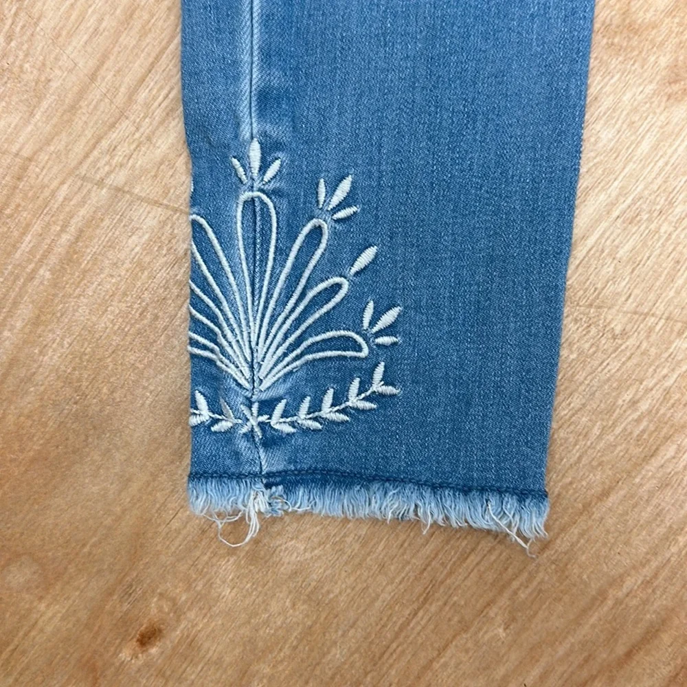 Old navy girls size 10 skinny jeans embroidered raw‎ hem button fly